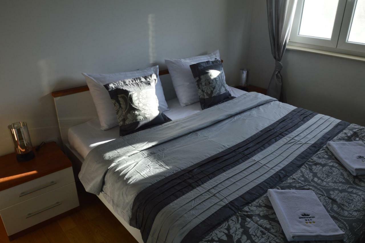 Apartament M & E Vodice Exterior photo